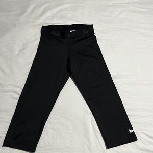 Nike Capris Spandex (Medium)